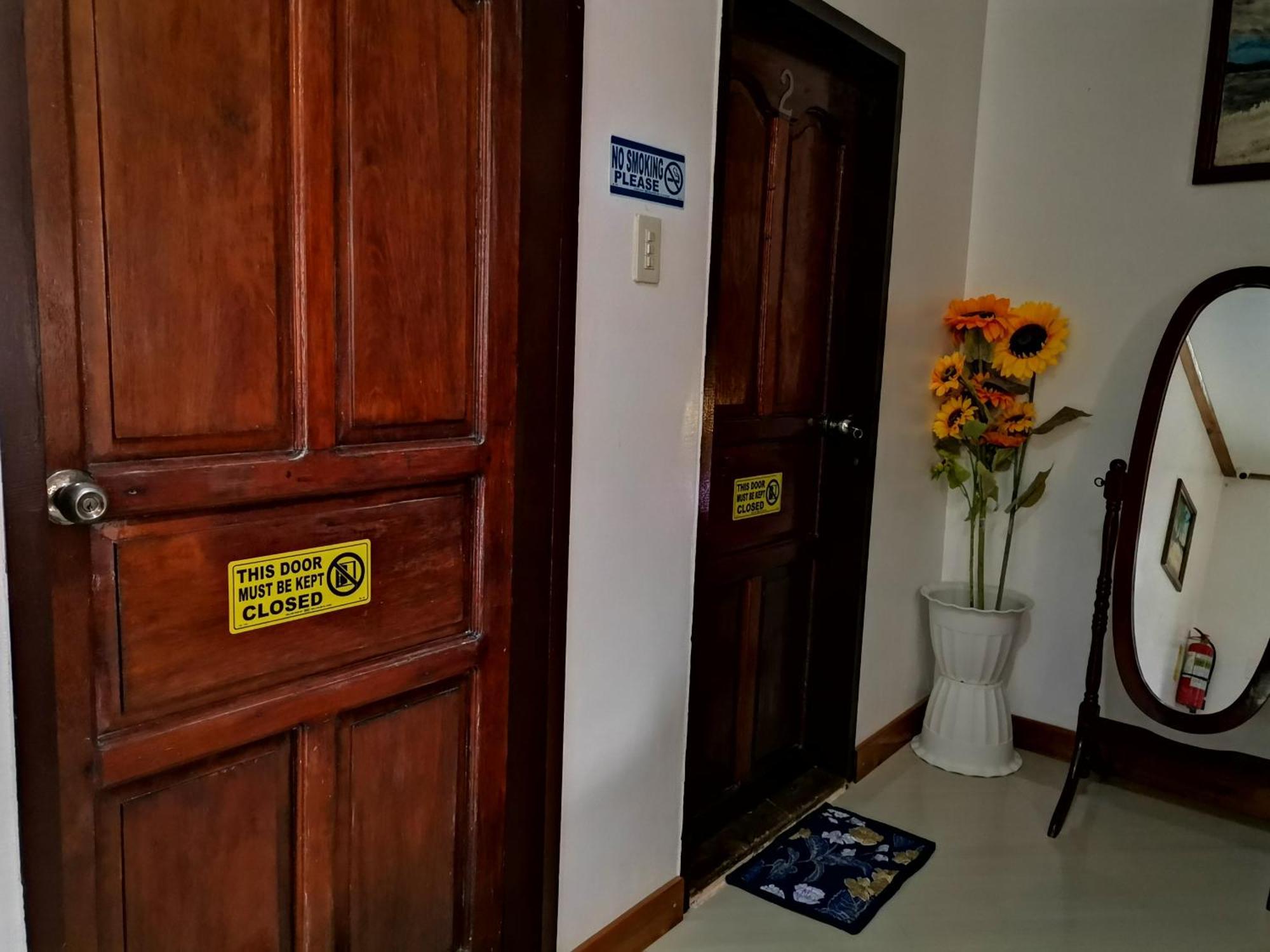 Lady Ghagha Room Rentals Сан-Висенте Экстерьер фото