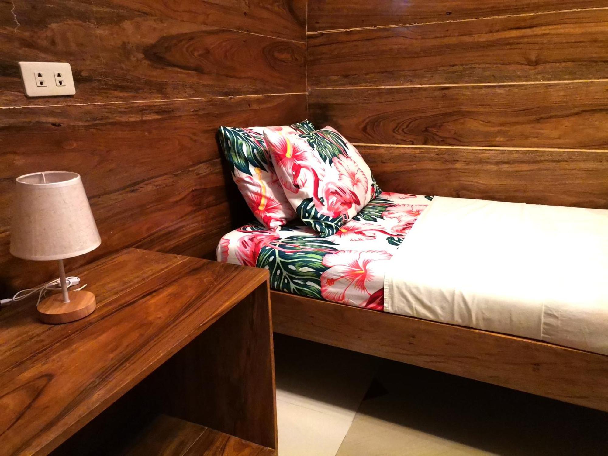 Lady Ghagha Room Rentals Сан-Висенте Номер фото